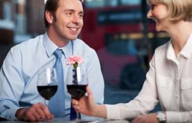 Descargar frases tiernas para felicitar por aniversario de novios, descargar las mejores frases de amor por aniversario de novios